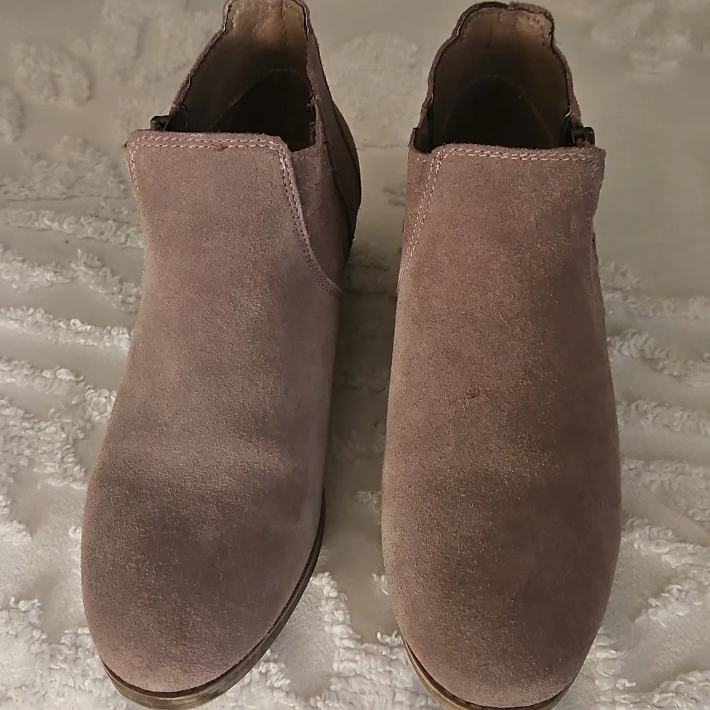 Skechers Women's Suede Ankle Booties - Taupe - Picture 3 of 6